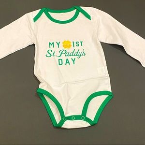 My 1st St paddy’s day onesie! 9-12M